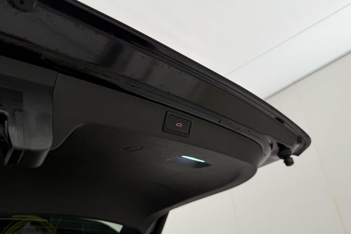 Sort Skoda Enyaq fra 2023