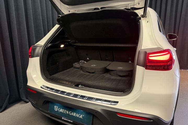 Hvid Mercedes EQA 250+ fra 2024