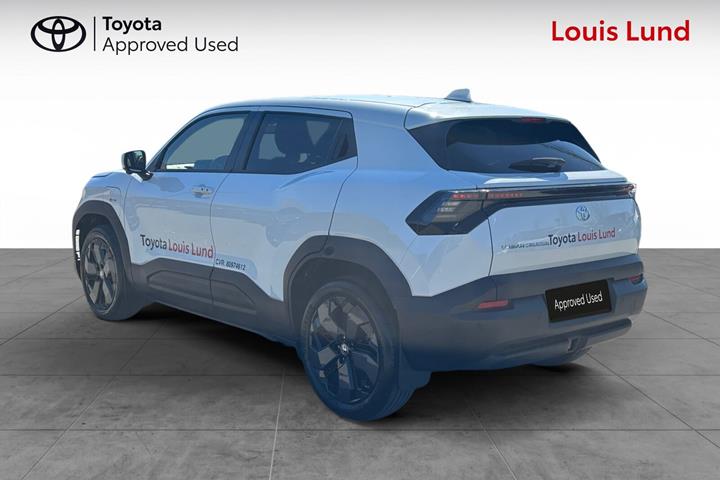 Hvid Toyota Urban Cruiser fra 2026