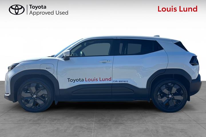Hvid Toyota Urban Cruiser fra 2026