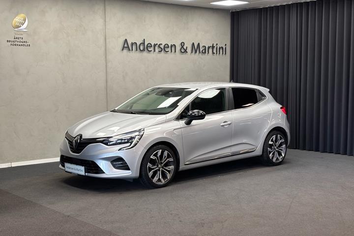 Grå Renault Clio fra 2020