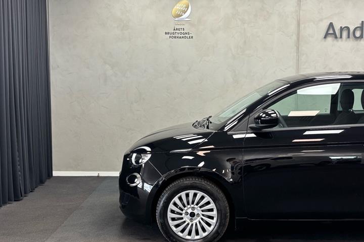 Sort Fiat 500e fra 2023