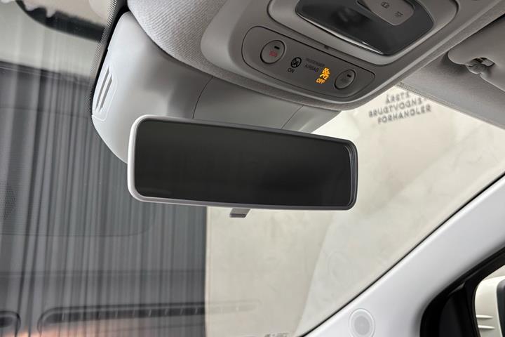 Hvid Fiat 500e fra 2023