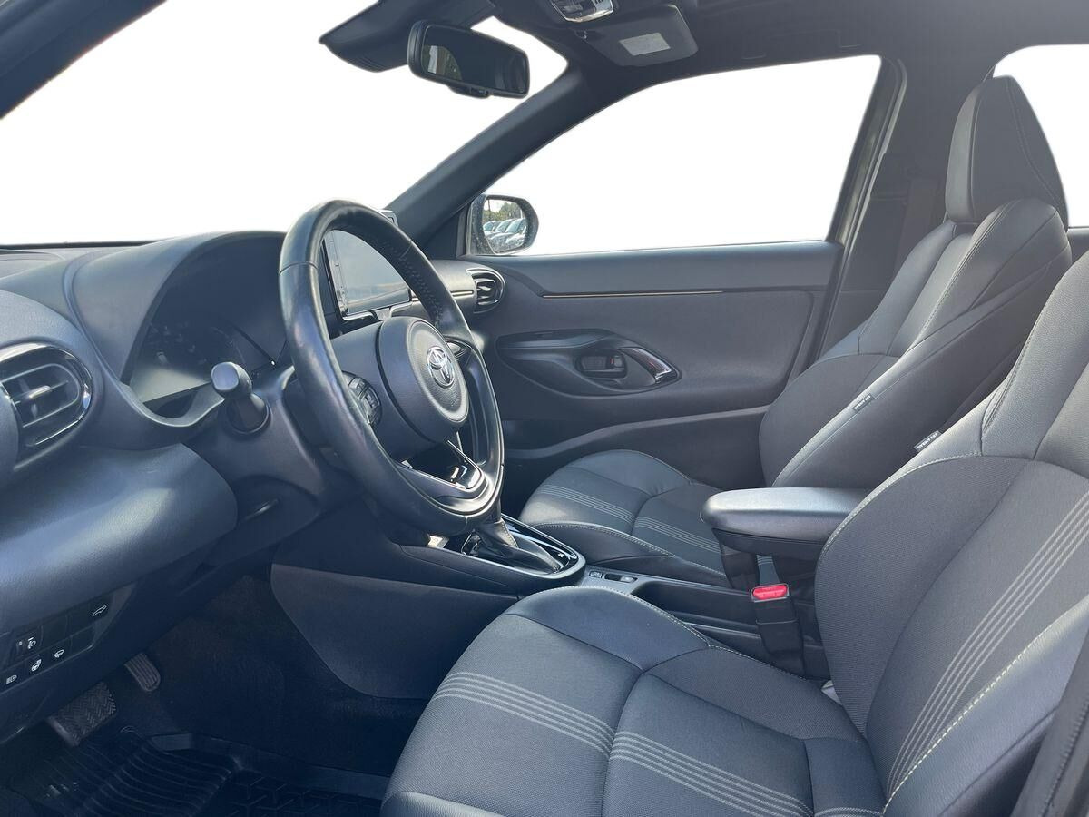 Bronze Toyota Yaris Cross fra 2023