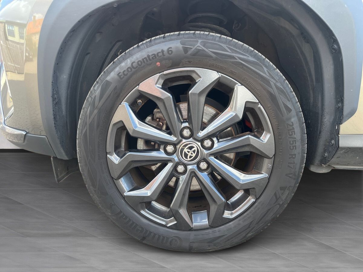 Bronze Toyota Yaris Cross fra 2023