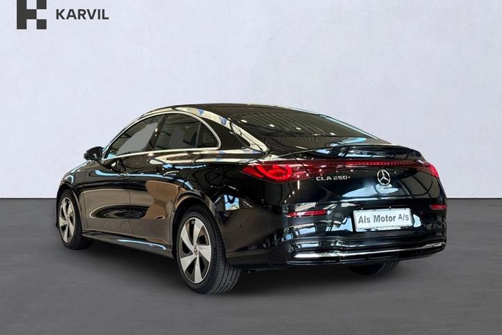 Sort Mercedes CLA250+ fra 2025