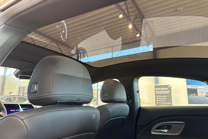 Sort Mercedes CLA250+ fra 2025