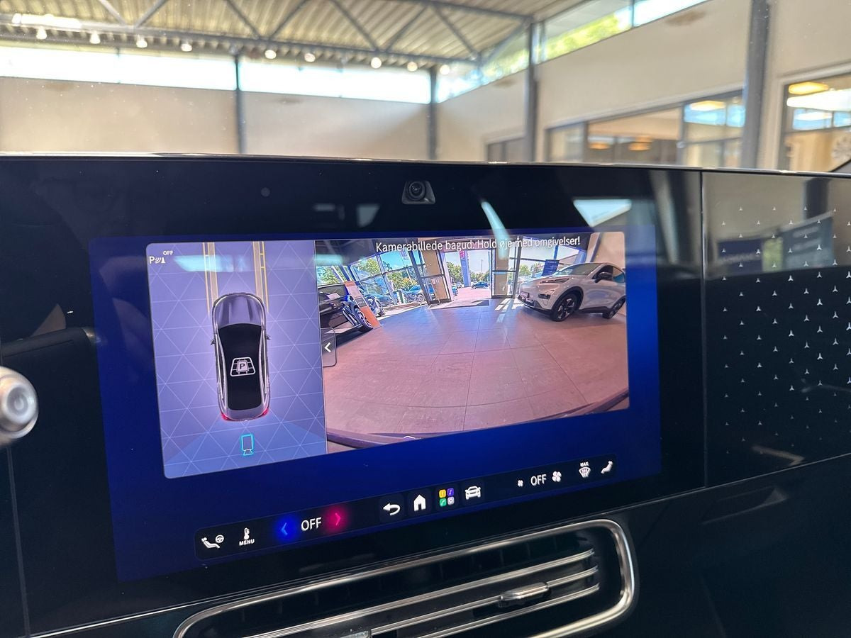 Sort Mercedes CLA250+ fra 2025