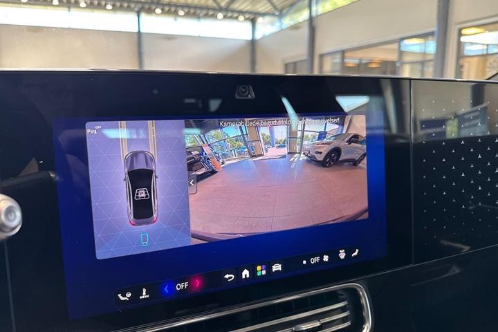 Sort Mercedes CLA250+ fra 2025