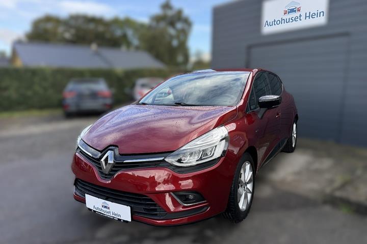 Rød Renault Clio IV fra 2017