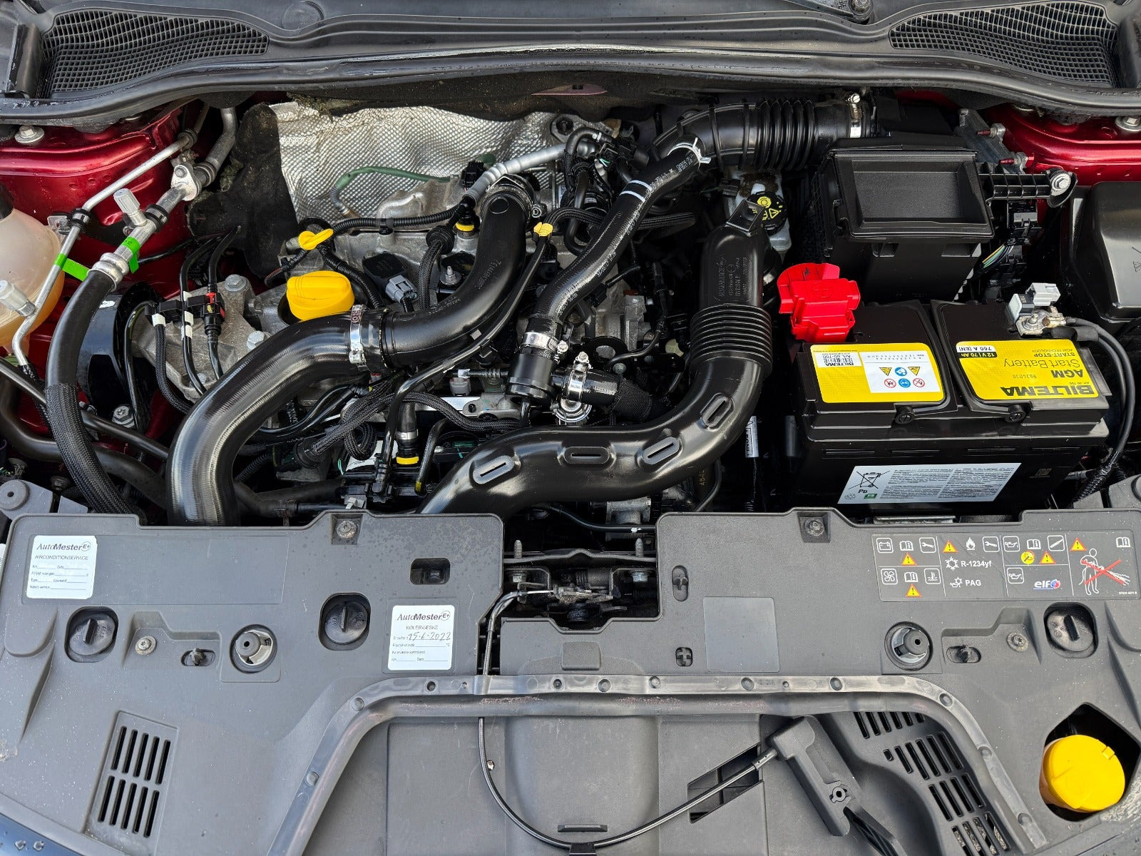 Rød Renault Clio IV fra 2017