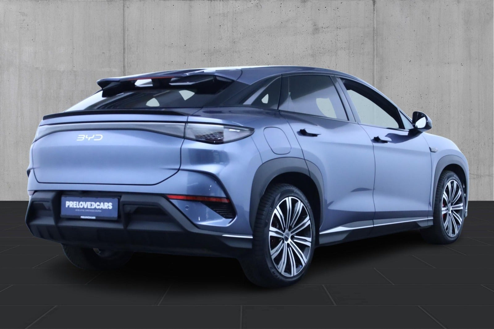 Grå BYD Sealion 7 fra 2025