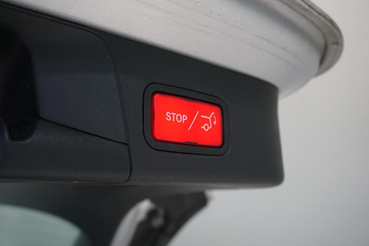 Sølv Mercedes B200 fra 2019