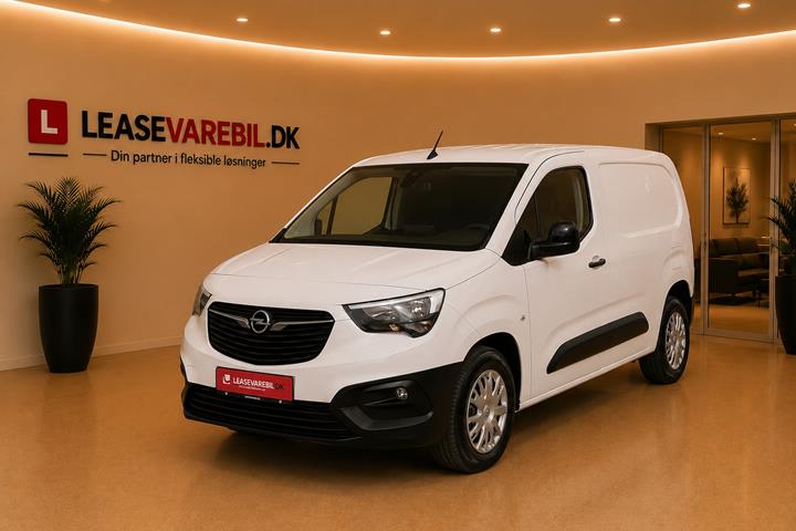 Hvid Opel Combo-e fra 2023