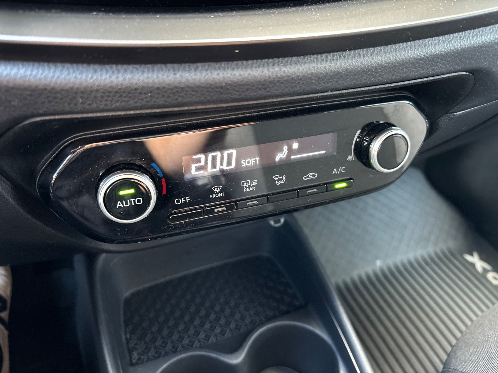 Blå Toyota Aygo X fra 2023
