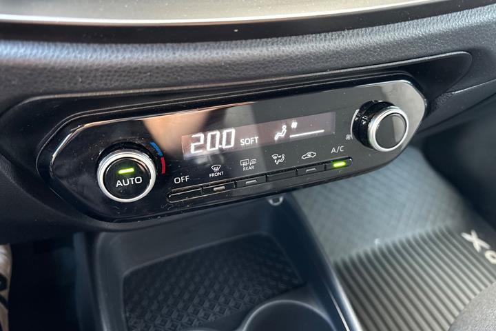 Blå Toyota Aygo X fra 2023