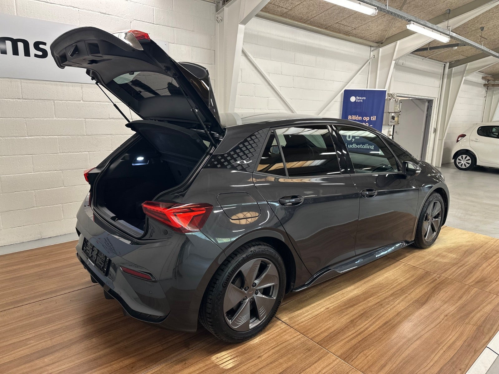 Grøn Cupra Born fra 2022