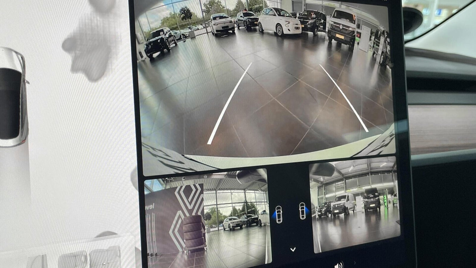 Hvid Tesla Model 3 fra 2022