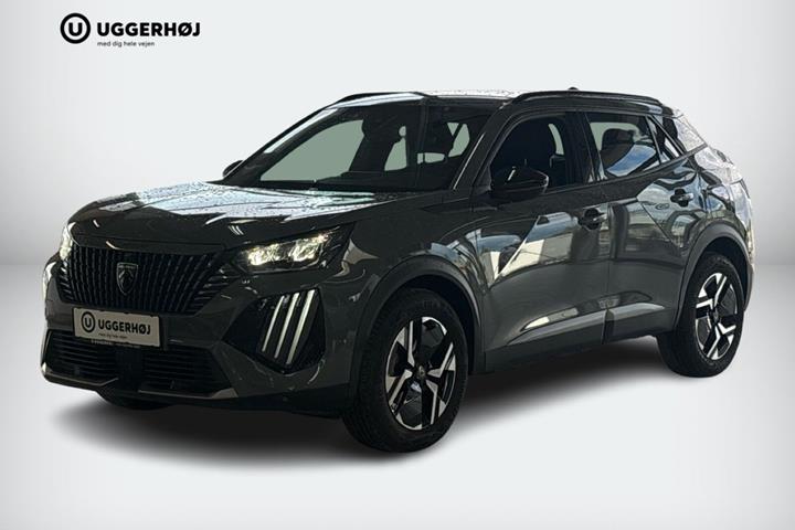 Grå Peugeot 2008 fra 2023 set udefra