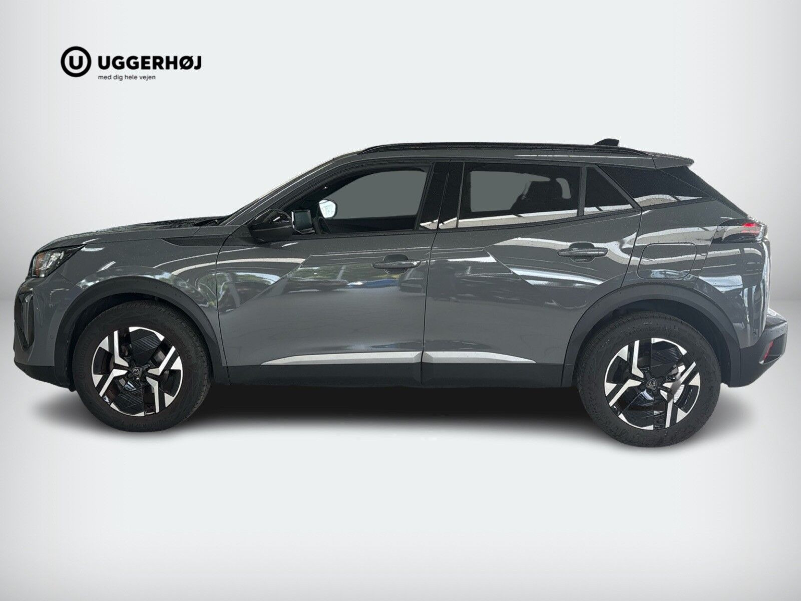 Grå Peugeot 2008 fra 2023