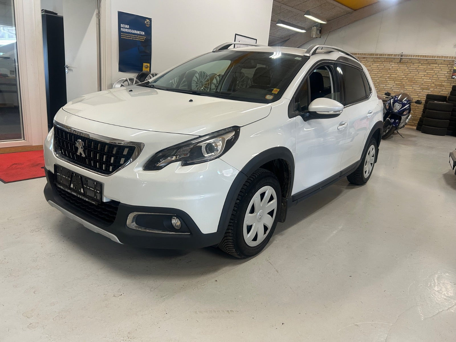 Peugeot 2008 1,6 BlueHDi 100 Allure