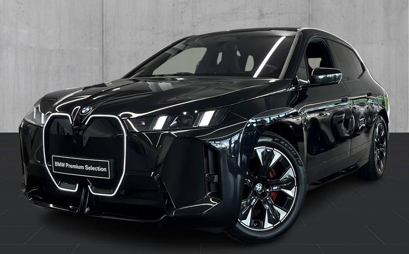 BMW iX xDrive60 Fully Charged
