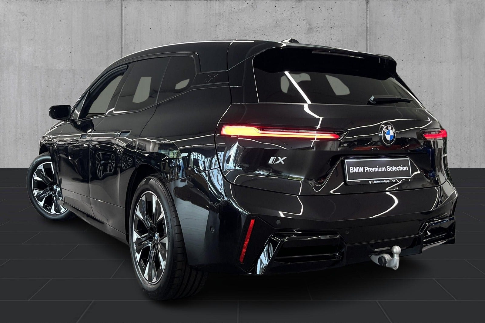 Sort BMW iX fra 2026