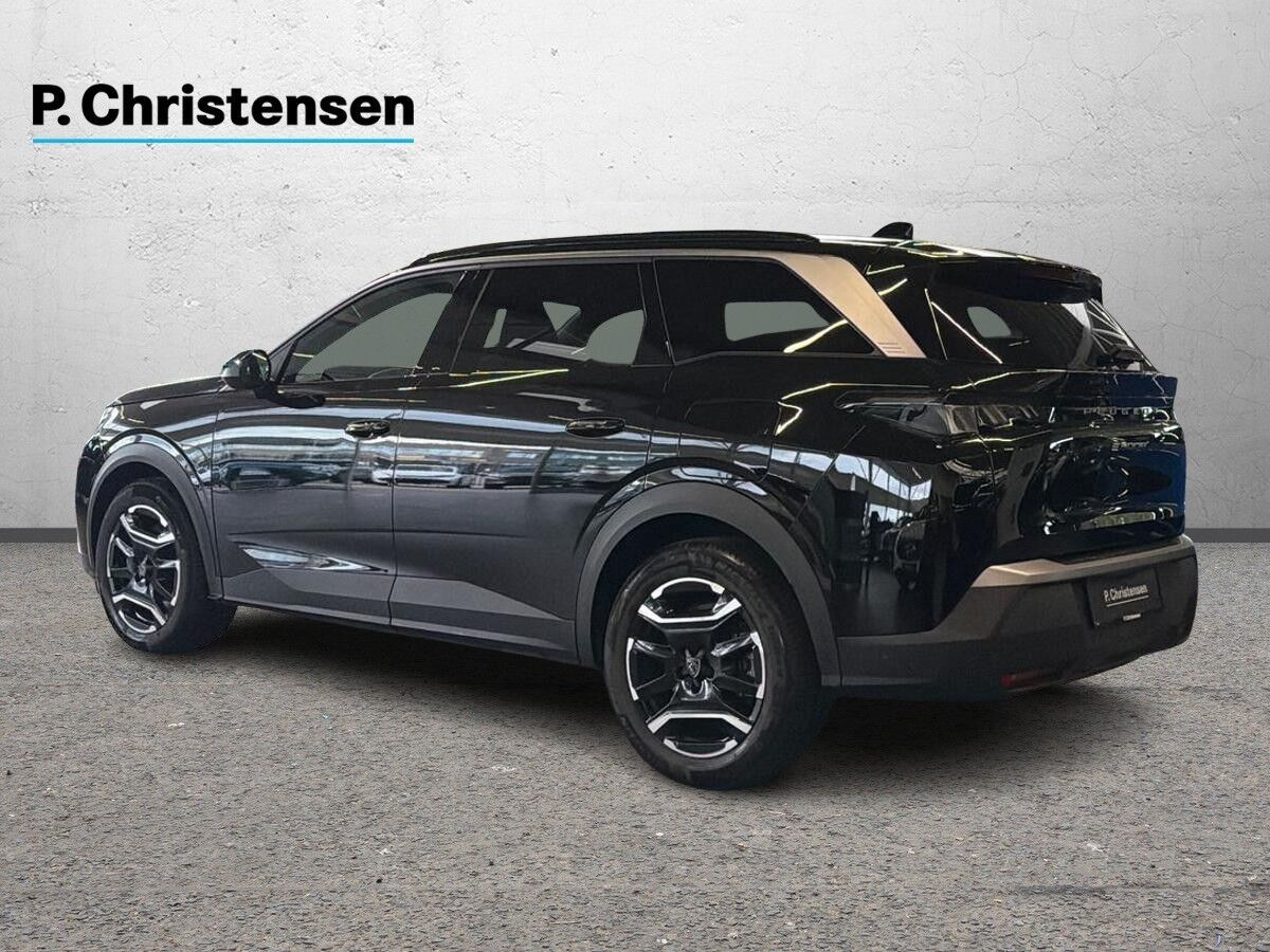 Sort Peugeot e-5008 fra 2025