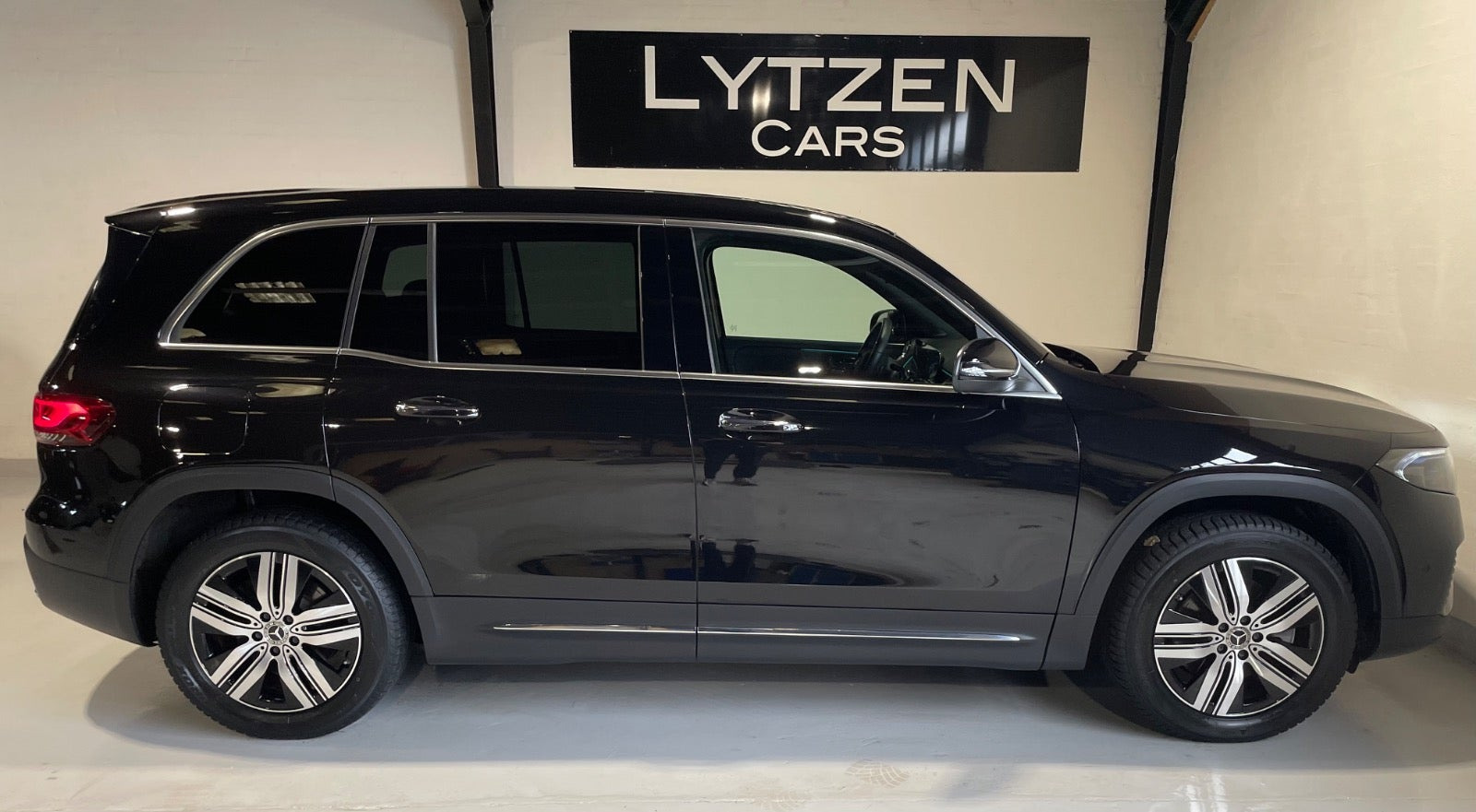 undefined Mercedes EQB250+ fra 2023