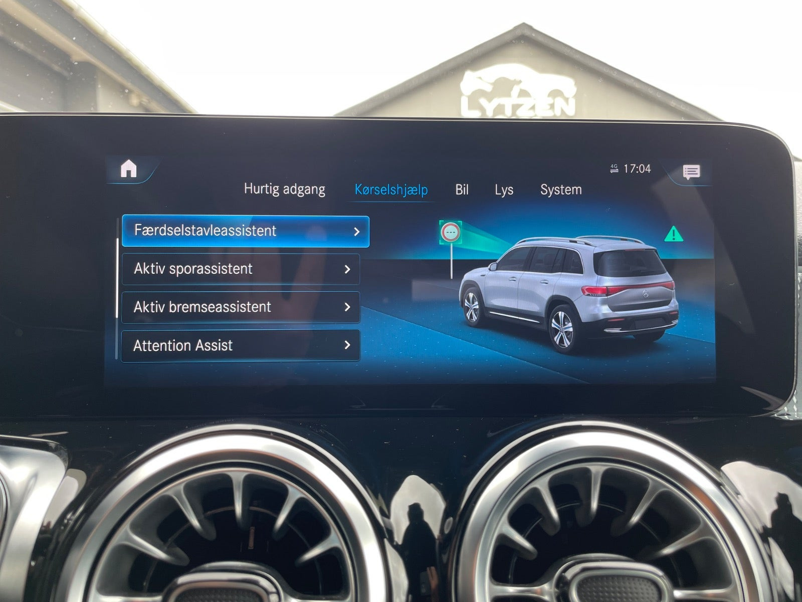 undefined Mercedes EQB250+ fra 2023
