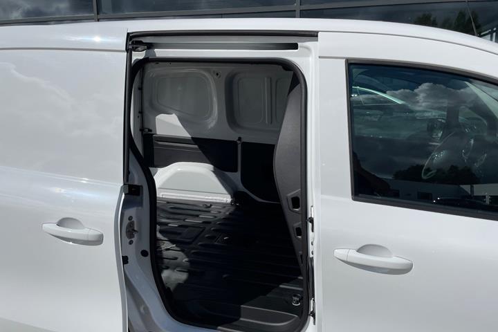 Hvid Mercedes eCitan fra 2025