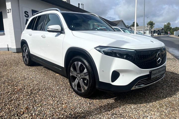 Hvid Mercedes EQB 250+ fra 2025
