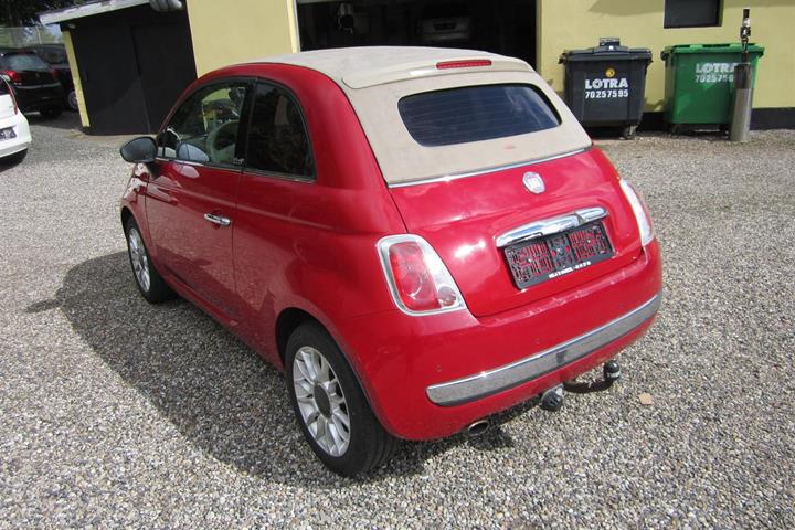 Rød Fiat 500 fra 2010