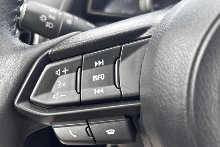 Sort Mazda 2 fra 2023