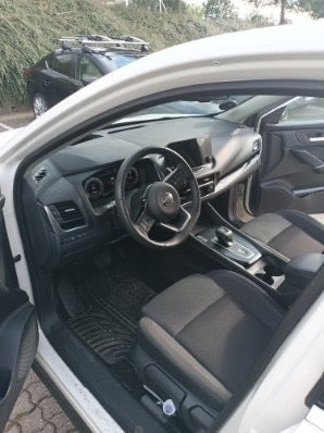 Hvid Nissan Qashqai fra 2021