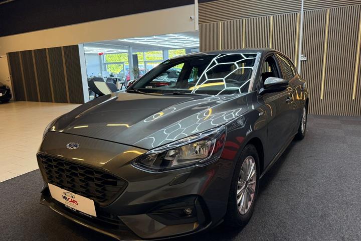 Grå Ford Focus fra 2019