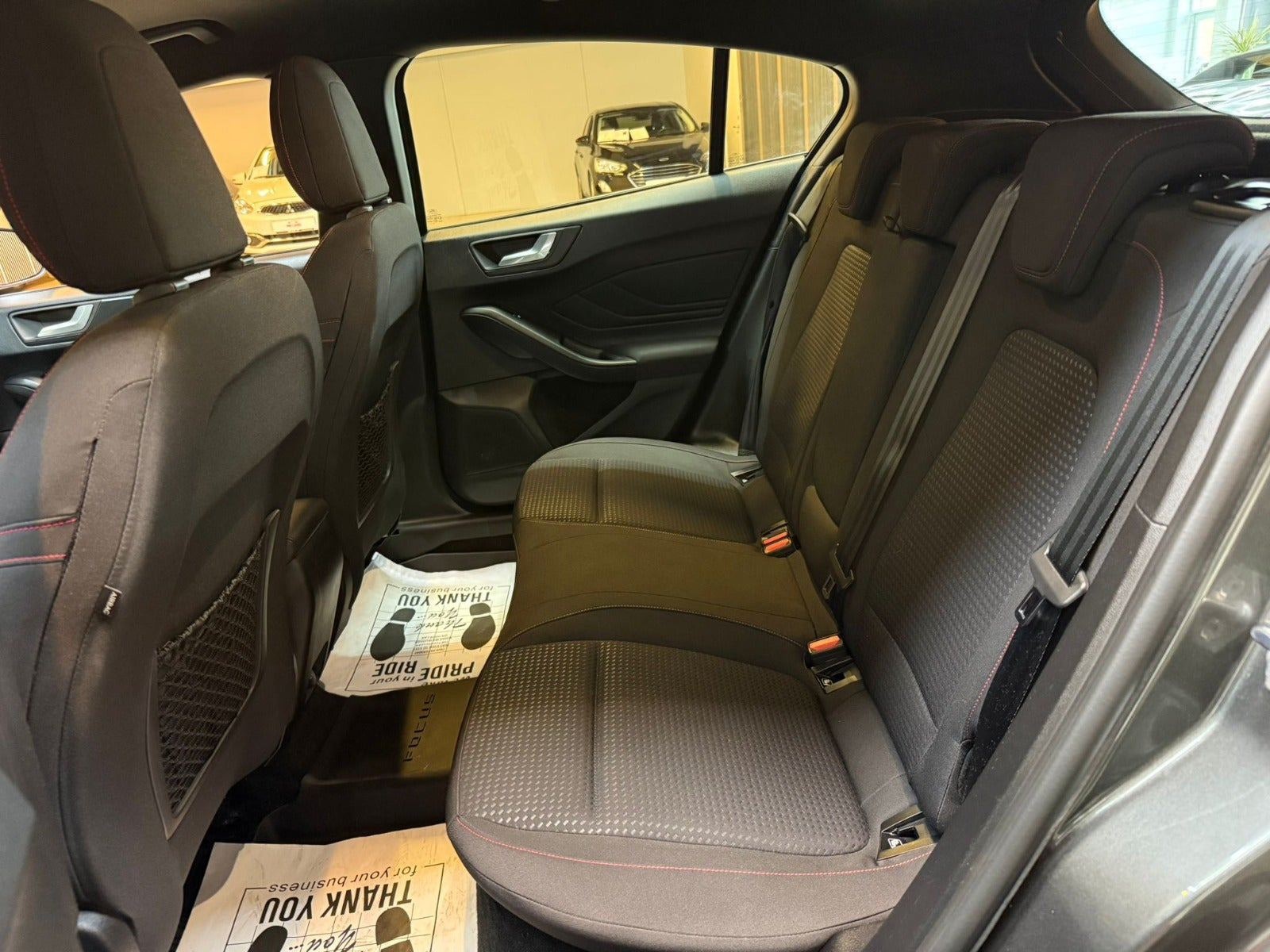 Grå Ford Focus fra 2019