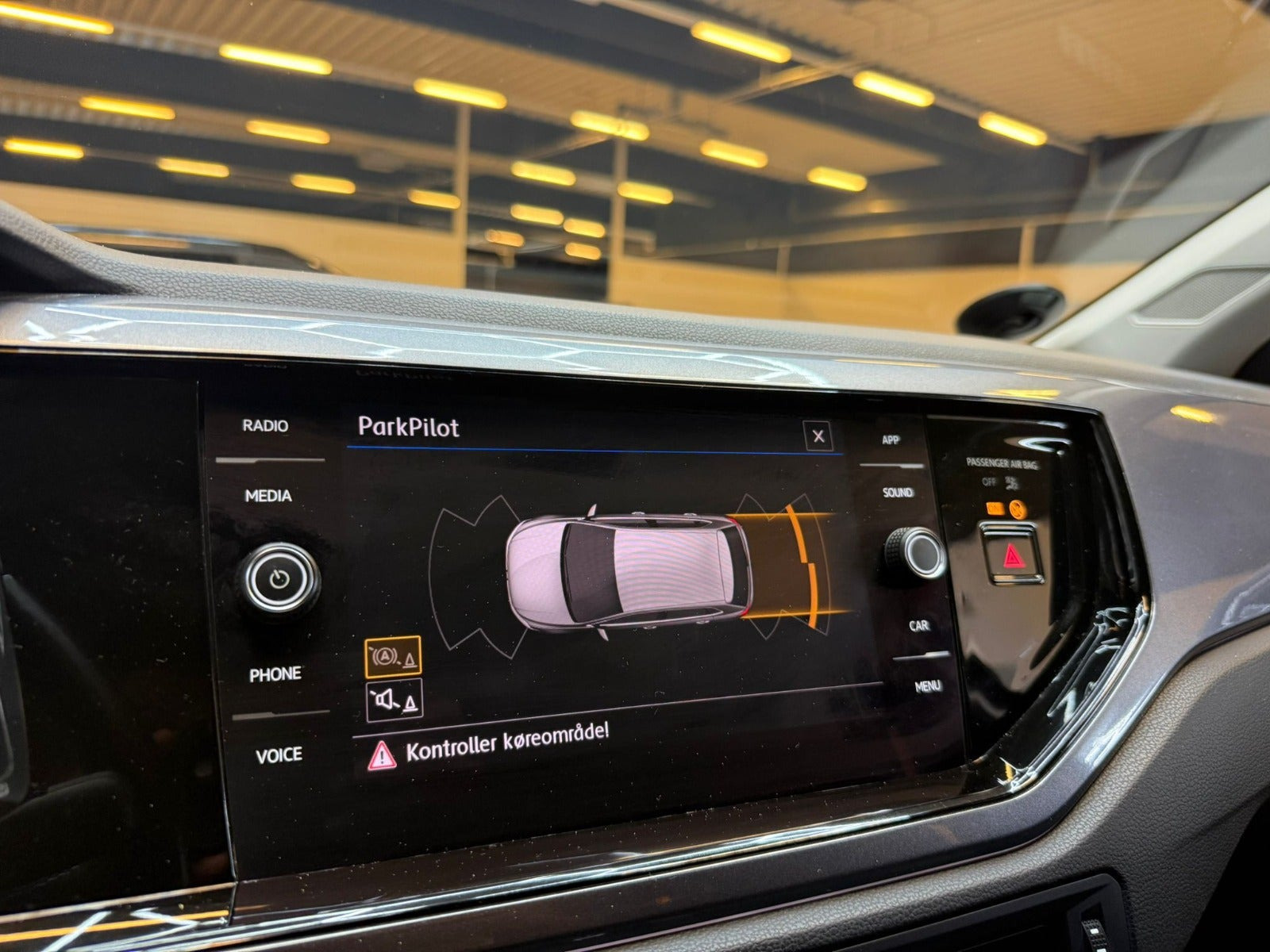 Sort VW Polo fra 2019
