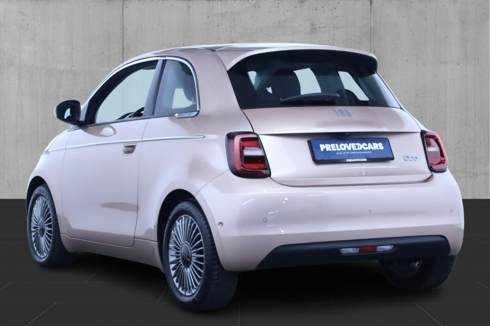 Kobber Fiat 500e fra 2023