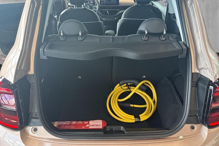 Kobber Fiat 500e fra 2023