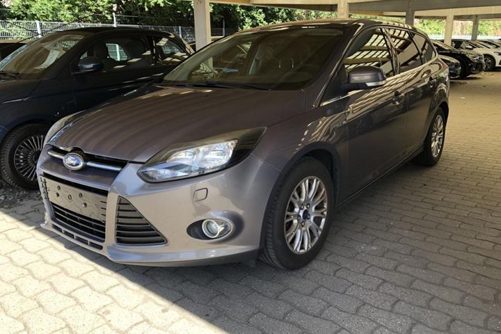 Orange Ford Focus fra 2013