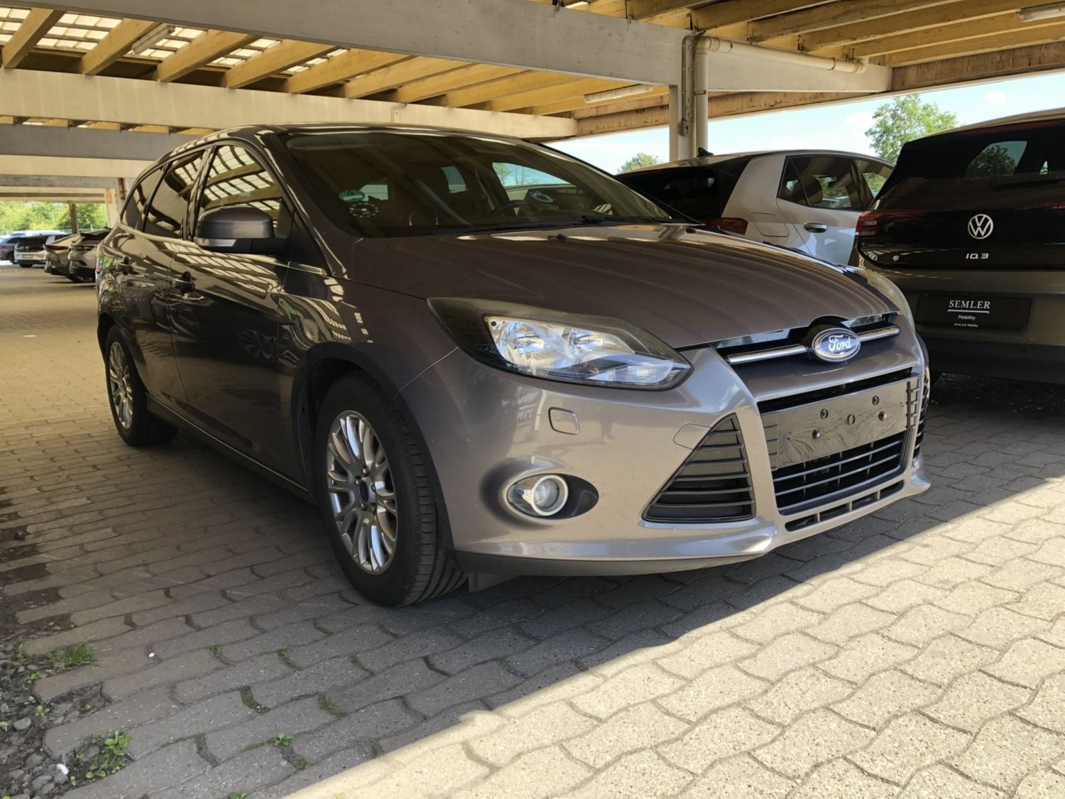 Orange Ford Focus fra 2013