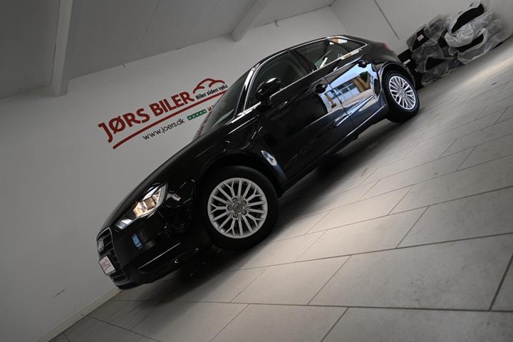 Sort Audi A3 fra 2015