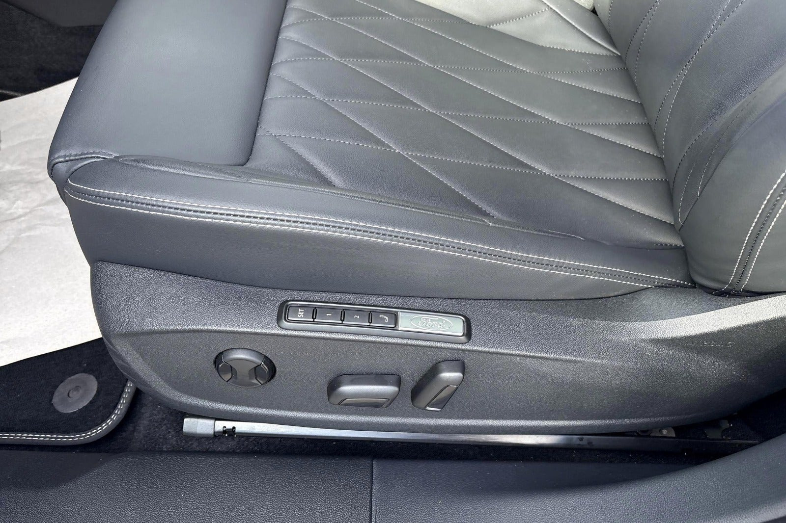 undefined Ford Explorer fra 2025