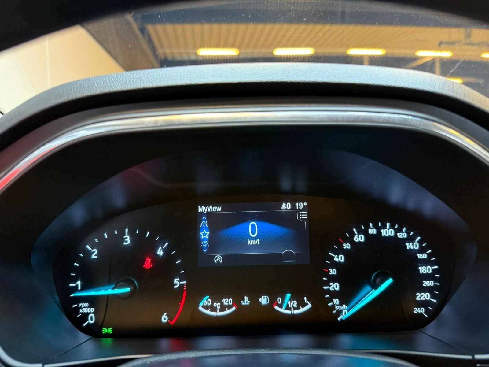 Grå Ford Focus fra 2020