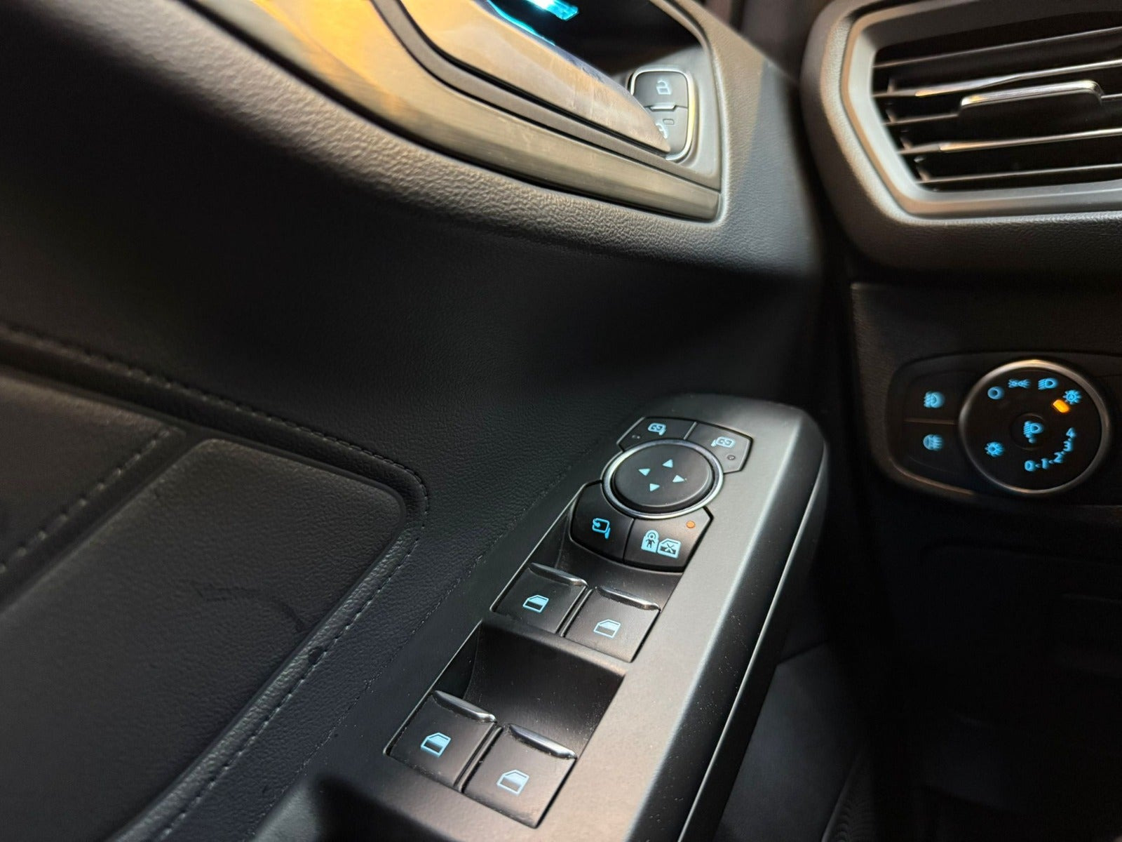 Grå Ford Focus fra 2020