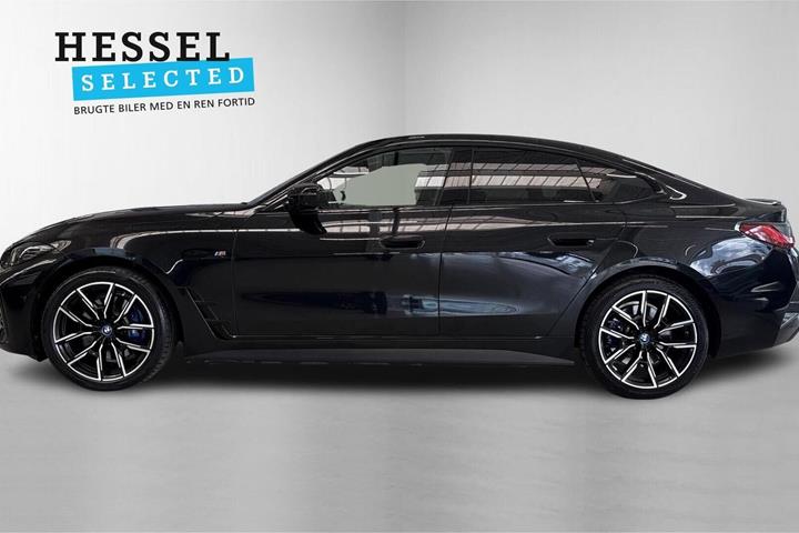 Sort BMW i4 fra 2023