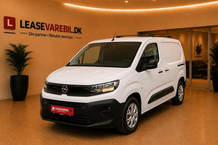 Hvid Opel Combo-e fra 2024