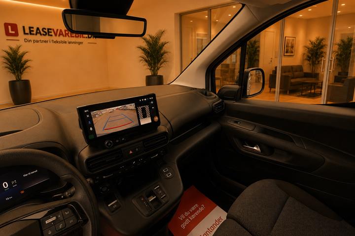 Hvid Opel Combo-e fra 2024