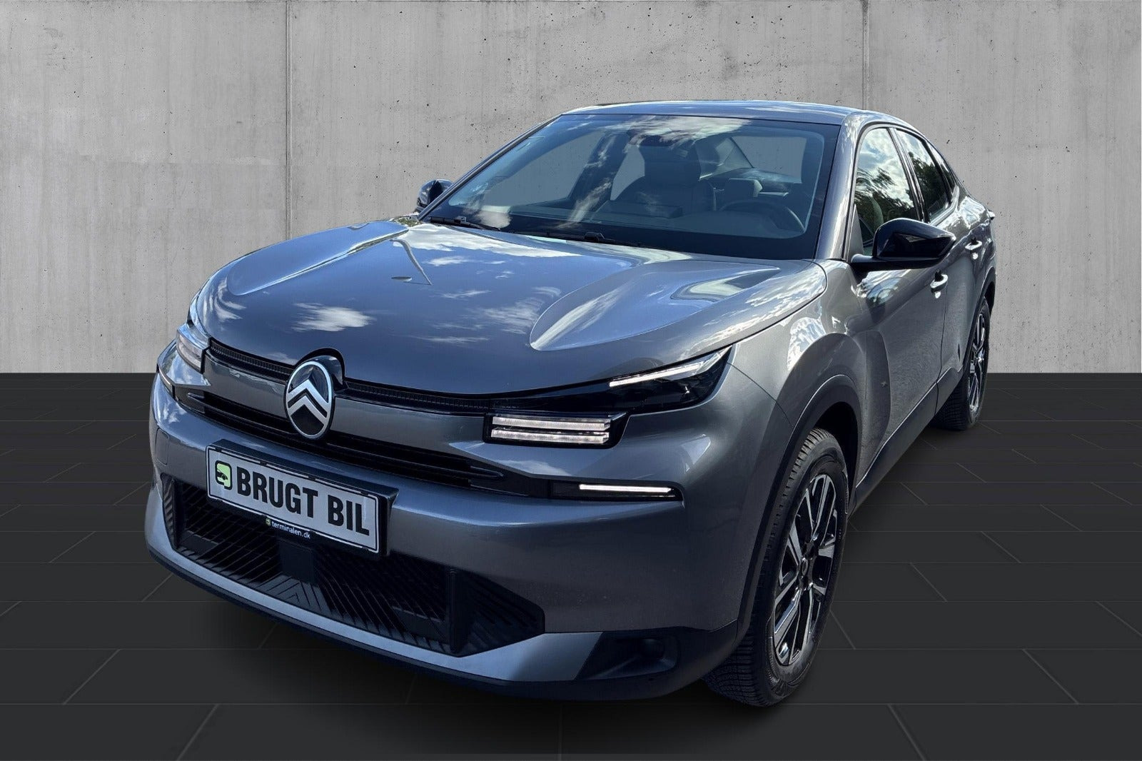 Grå Citroën ë-C4 X fra 2025
